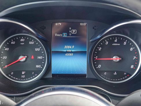 Certified 2022 Mercedes-Benz GLC 300 image 24