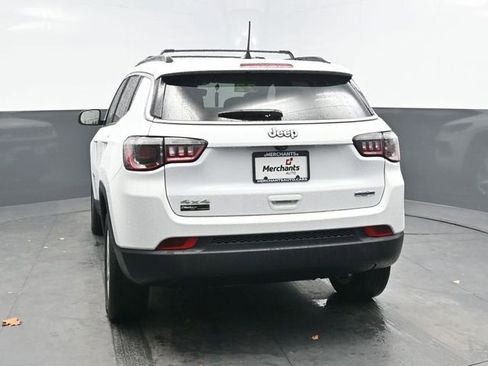 Used 2022 Jeep Compass Latitude image 5