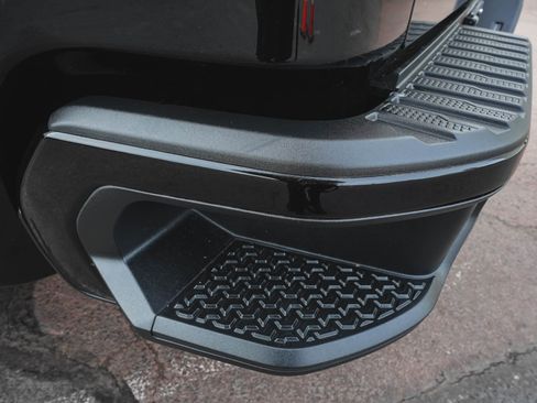 Used 2022 GMC Sierra 3500 Denali image 49