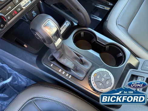 New 2025 Ford Bronco Outer Banks w/ Sasquatch Package image 17