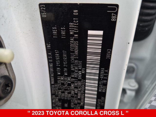 Used 2023 Toyota Corolla Cross L AWD/4WD image 40
