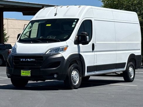 Used 2024 RAM ProMaster 2500 w/ Convenience Group FWD image 15