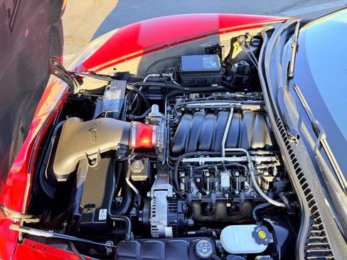 Used 2006 Chevrolet Corvette Z06 w/ Preferred Equipment Group RWD image 25