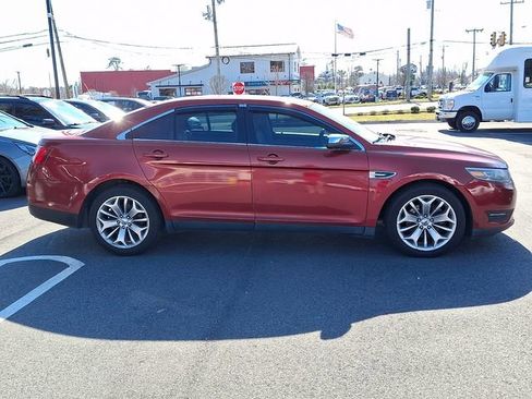 Used 2014 Ford Taurus Limited image 10