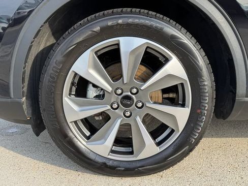 Used 2025 Ford Escape Platinum w/ Premium Technology Package FWD image 12