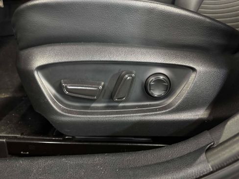 Certified 2023 Toyota Camry SE AWD/4WD image 17