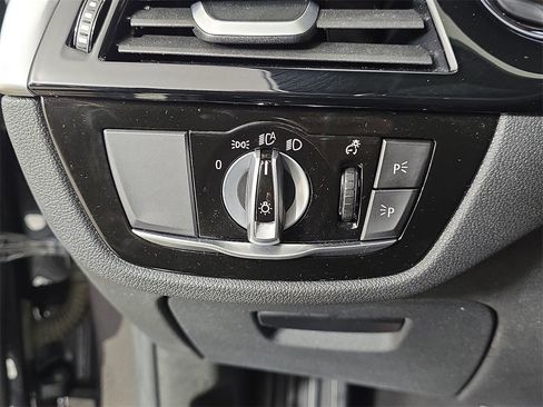 Used 2019 BMW 540i xDrive w/ Convenience Package image 28