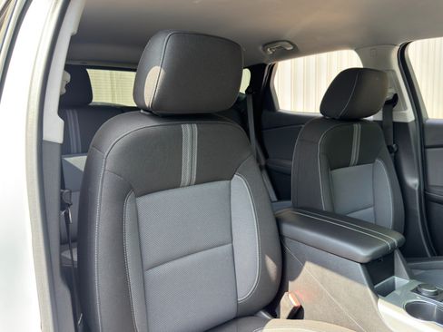 Used 2023 Chevrolet Blazer LT FWD image 34