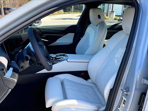 New 2026 BMW 530i 530i w/ M Sport Package image 9