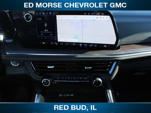 Used 2026 Chevrolet Suburban Premier image 15