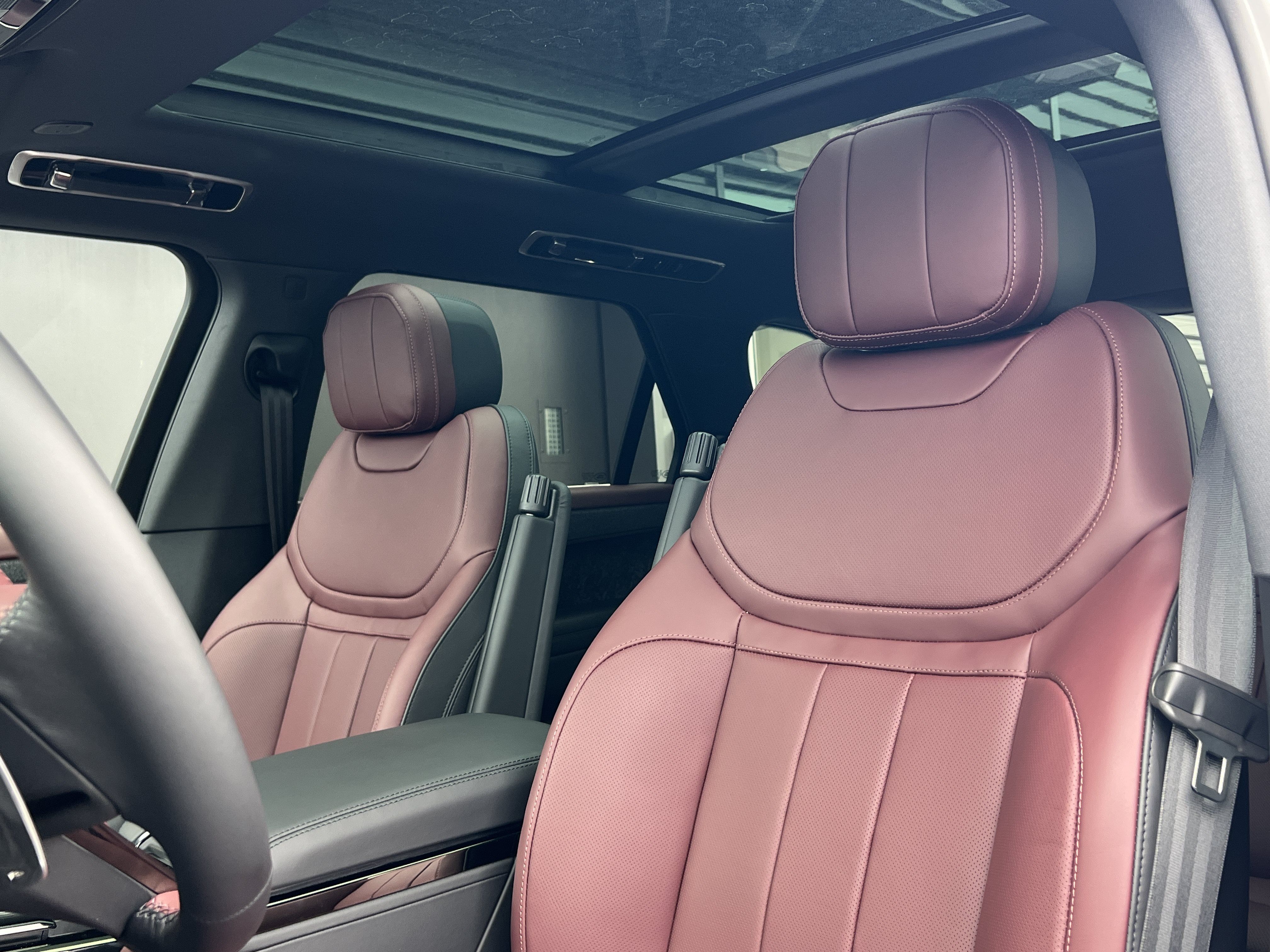 New 2025 Land Rover Range Rover Sport Dynamic SE AWD/4WD image 23