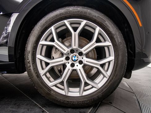 Used 2026 BMW X7 xDrive40i w/ Premium Package AWD/4WD image 33