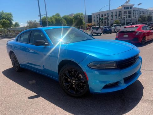 Used 2023 Dodge Charger SXT w/ Blacktop Package image 2