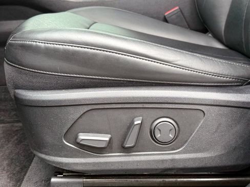 Used 2023 Kia Sorento S w/ Panoramic Sunroof Package AWD/4WD image 19