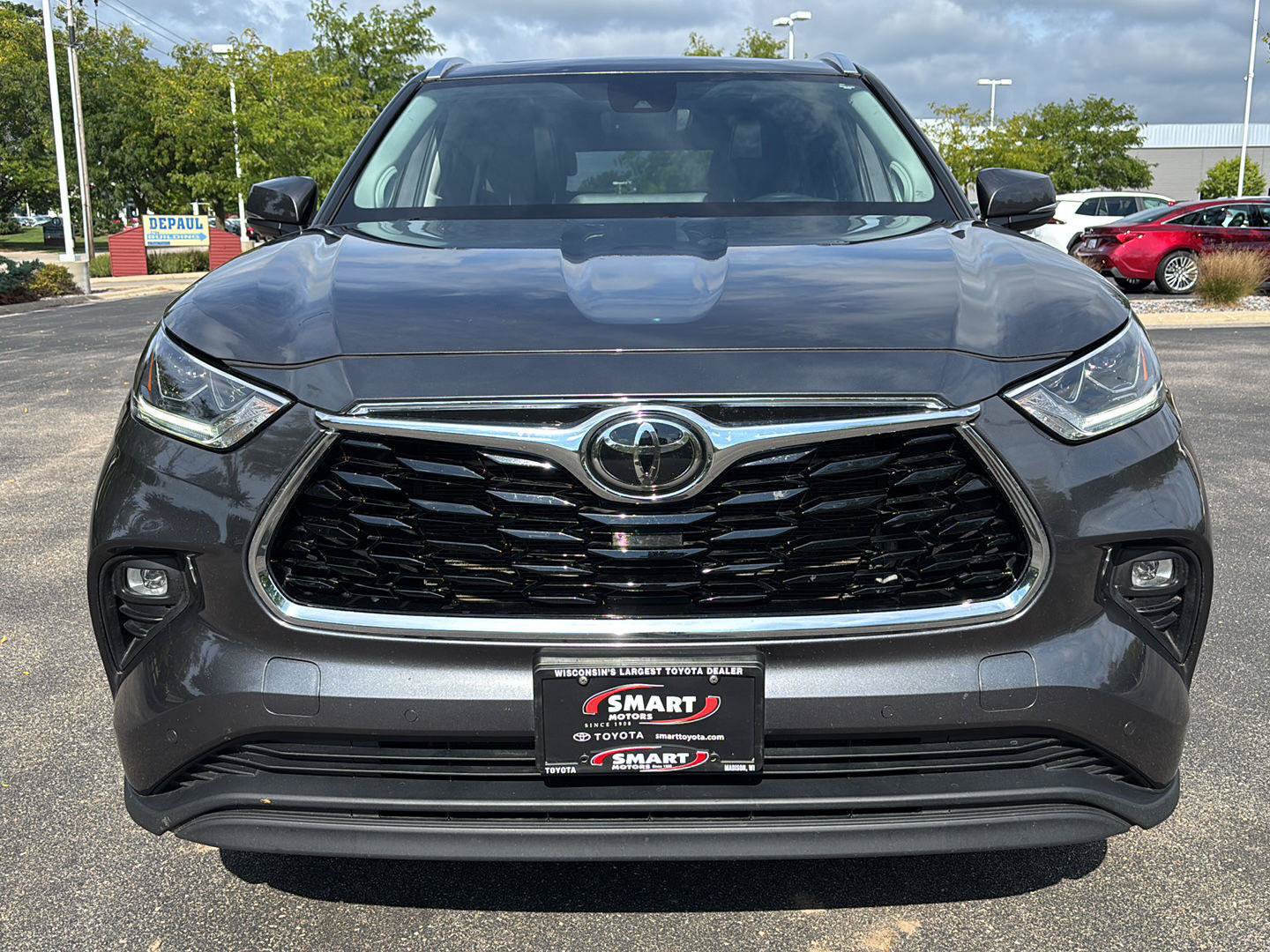 Used 2024 Toyota Highlander Limited AWD/4WD image 6