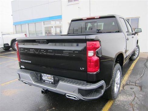 Used 2024 Chevrolet Silverado 1500 LT w/ Z71 Off-Road Package image 5