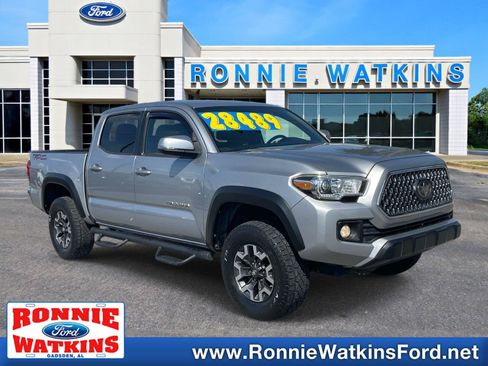 Used 2019 Toyota Tacoma TRD Off-Road RWD image 1