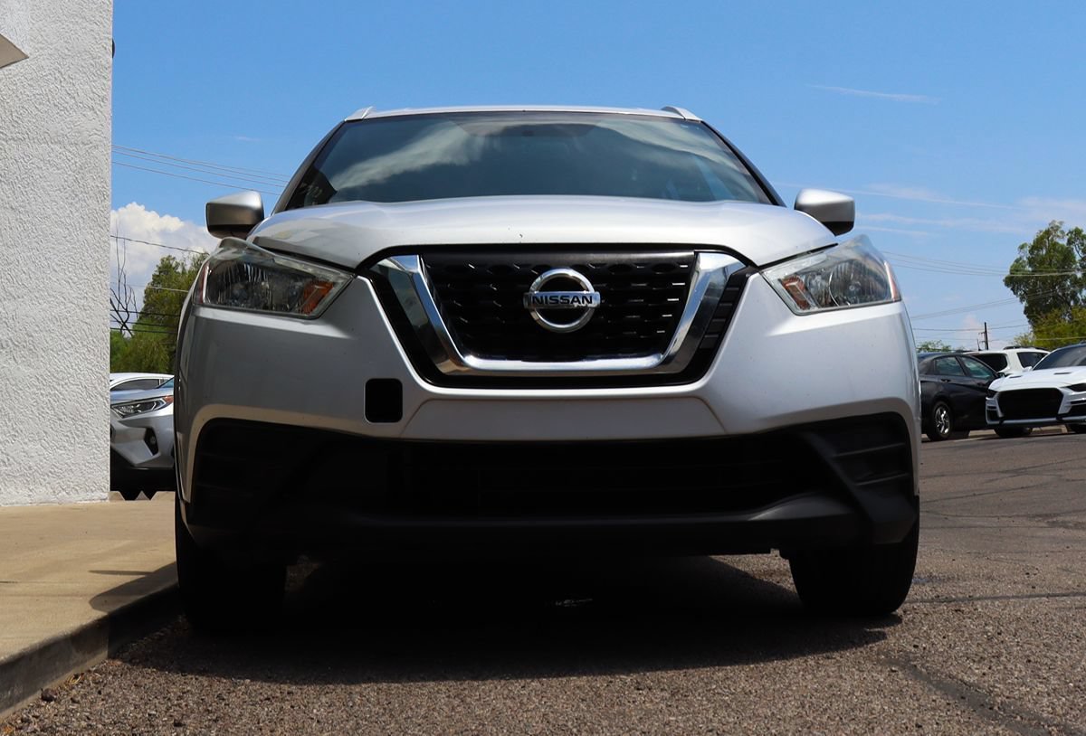 Used 2018 Nissan Kicks SV FWD image 17