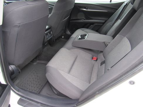 Used 2025 Toyota Camry LE FWD image 37