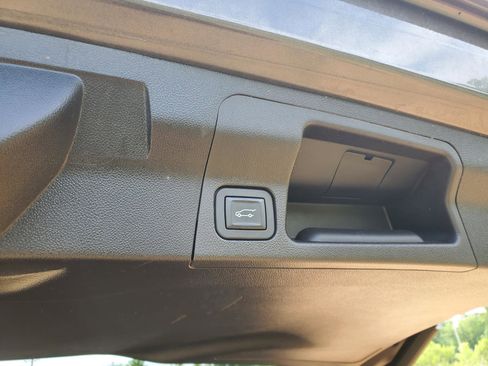 Used 2019 GMC Acadia SLT w/ Black Edition AWD/4WD image 6
