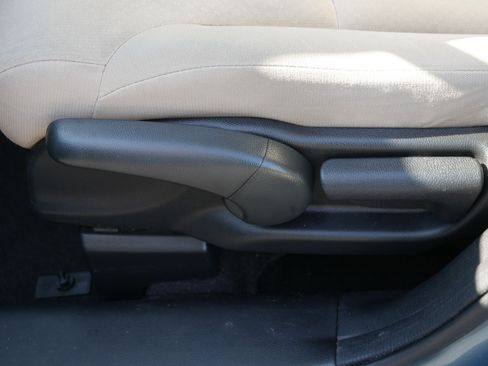 Used 2015 Honda CR-V LX image 20