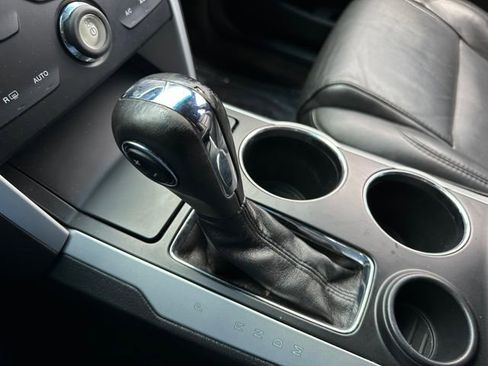 Used 2014 Ford Explorer XLT w/ Equipment Group 202A image 26