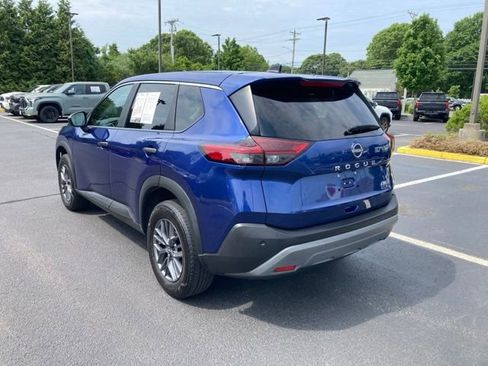Used 2023 Nissan Rogue S AWD/4WD image 3