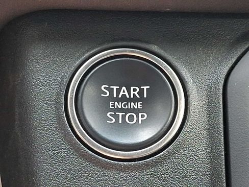 Used 2024 Land Rover Defender 110 S AWD/4WD image 24