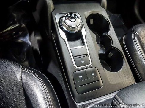 Used 2020 Ford Escape SEL image 18