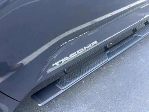 Used 2025 Toyota Tacoma SR5 image 5