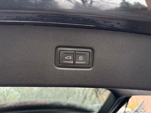 Used 2018 Audi Q7 2.0T Premium Plus w/ Premium Plus Package image 37