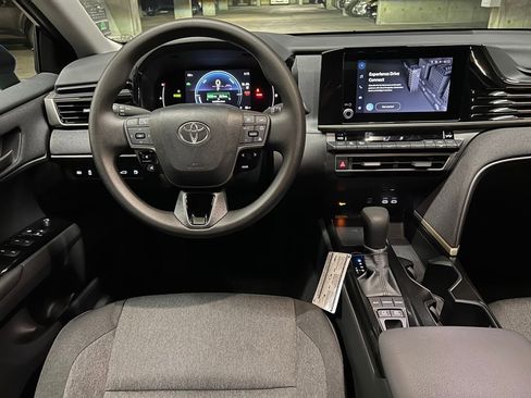 New 2026 Toyota Camry LE FWD image 31