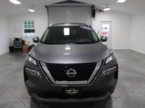 Used 2023 Nissan Rogue SV w/ SV Premium B Package AWD/4WD image 3