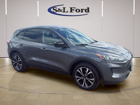 Certified 2022 Ford Escape SE w/ SE Sport Appearance Package AWD/4WD image 11