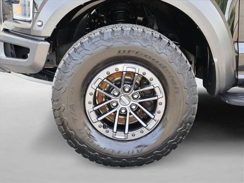 Used 2020 Ford F150 Raptor w/ Equipment Group 802A Luxury AWD/4WD image 30