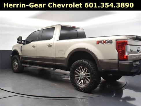 Used 2017 Ford F250 King Ranch w/ FX4 Off-Road Package image 5