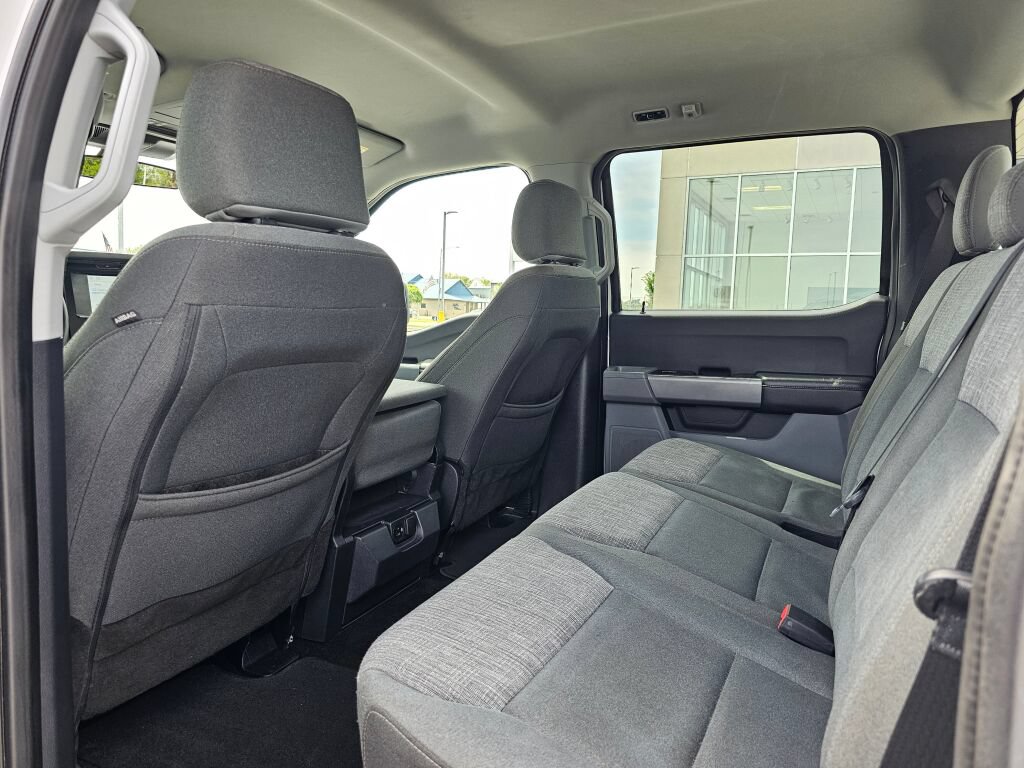 Used 2022 Ford F150 XLT w/ Trailer Tow Package AWD/4WD image 11