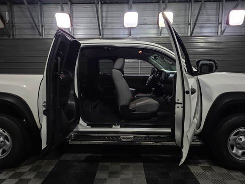 Used 2021 Toyota Tacoma SR image 19