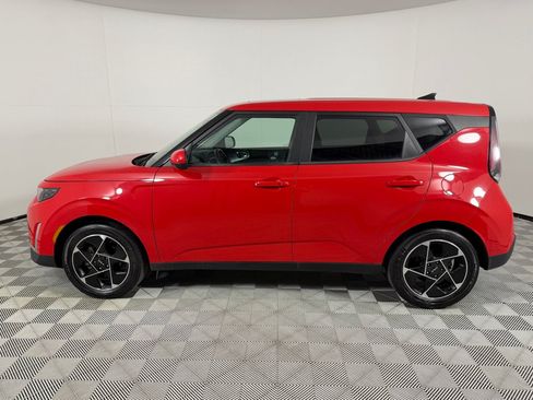 Used 2023 Kia Soul EX FWD image 8