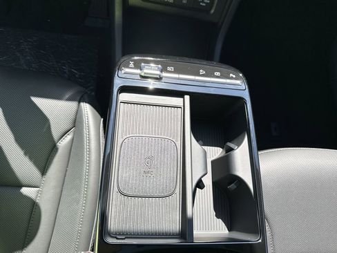 New 2025 Hyundai Tucson Limited image 32