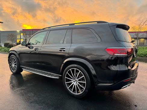 Used 2023 Mercedes-Benz GLS 580 4MATIC image 7