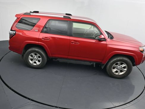 Used 2024 Toyota 4Runner SR5 AWD/4WD image 17
