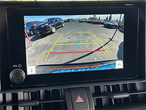 Used 2025 Toyota RAV4 SE image 17