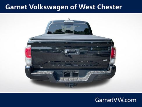 Used 2022 Toyota Tacoma TRD Sport w/ Technology Package AWD/4WD image 4