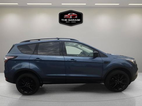 Used 2018 Ford Escape SEL w/ SEL Sport Appearance Package AWD/4WD image 7