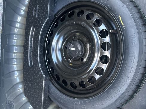 Used 2023 Chevrolet Malibu LT image 17