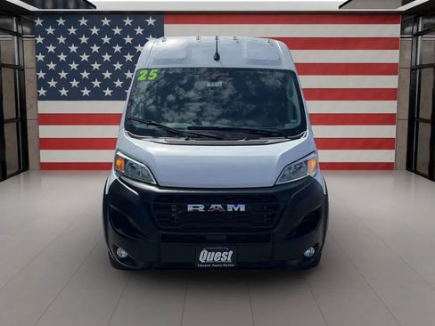 Used 2025 RAM ProMaster 2500 w/ Convenience Group image 8