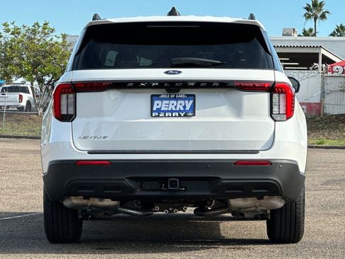 New 2026 Ford Explorer Active image 5