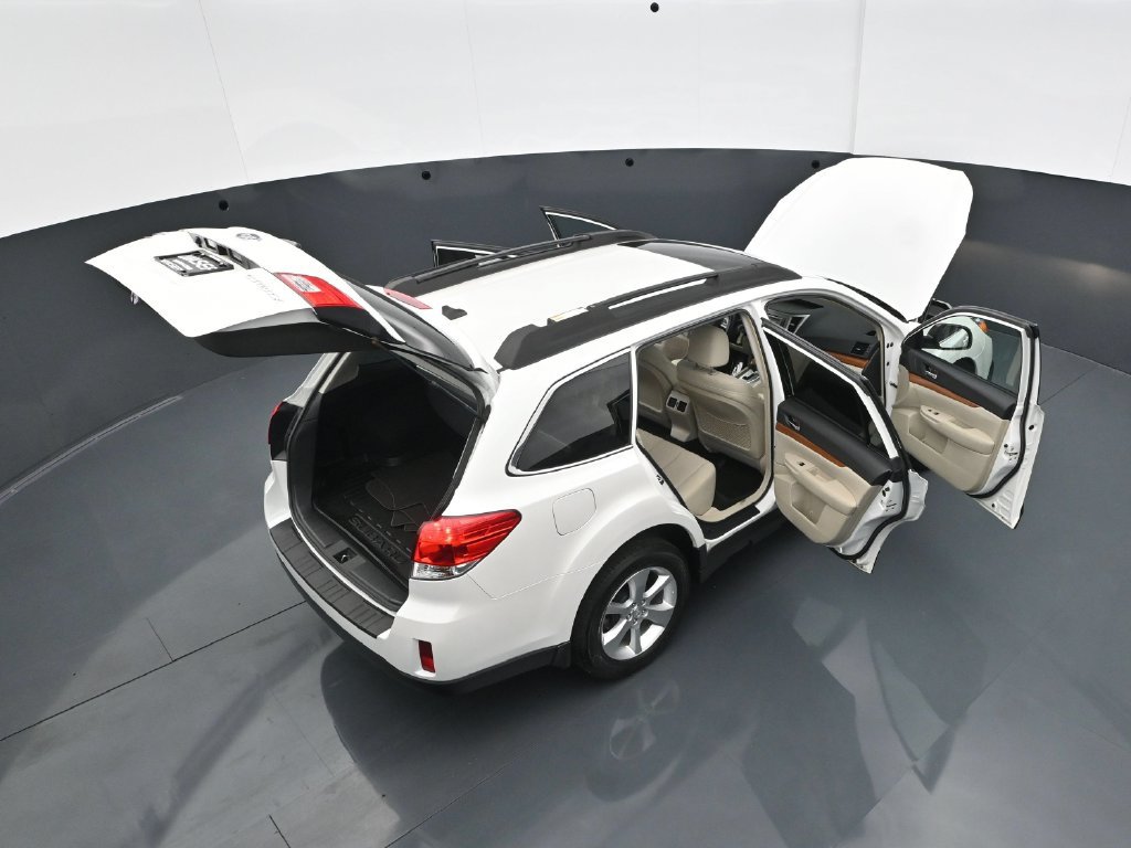 Used 2013 Subaru Outback 2.5i Limited AWD/4WD image 49