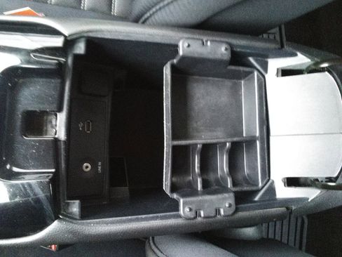 Used 2015 Ford Fusion SE image 15